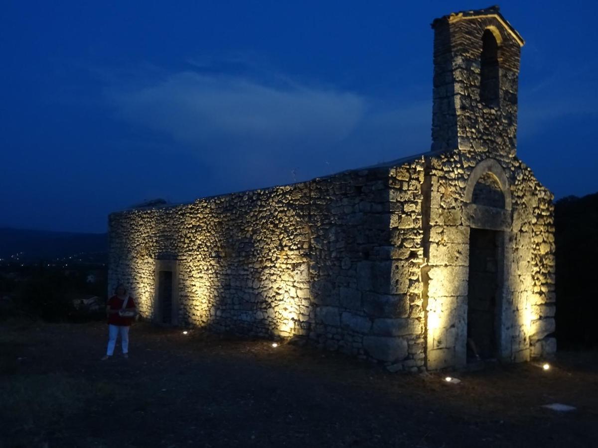 La Bottega Del Fabbro Affitto Breve Villa Contigliano Екстериор снимка