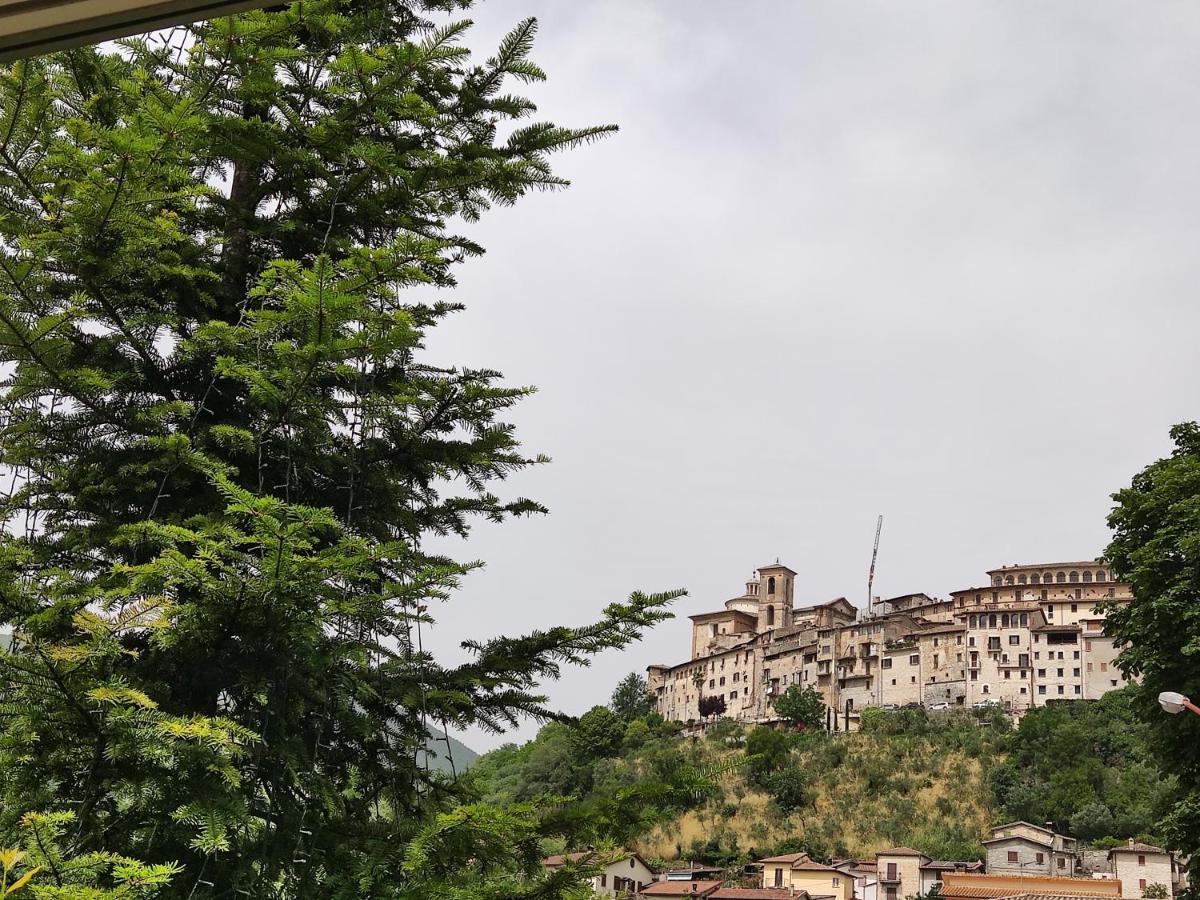 La Bottega Del Fabbro Affitto Breve Villa Contigliano Екстериор снимка