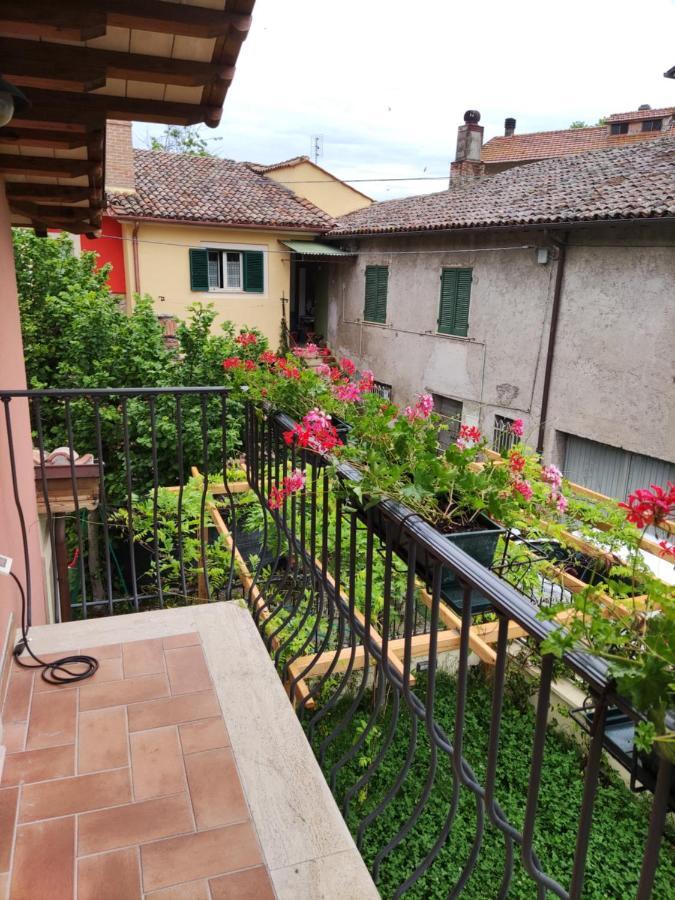 La Bottega Del Fabbro Affitto Breve Villa Contigliano Екстериор снимка